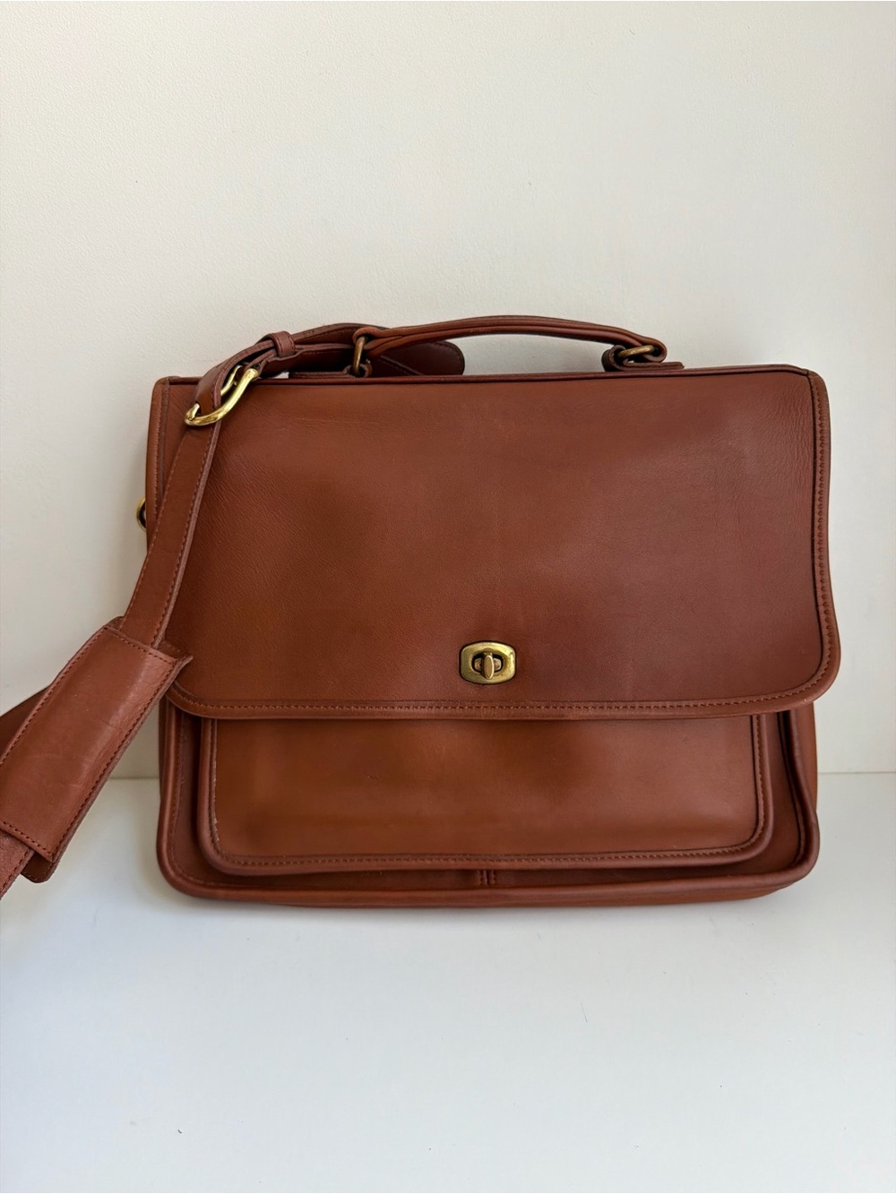 Authentic Coach 5181 Vintage Colebook Messenger Leather Crossbody Bag - Picture 2 of 14